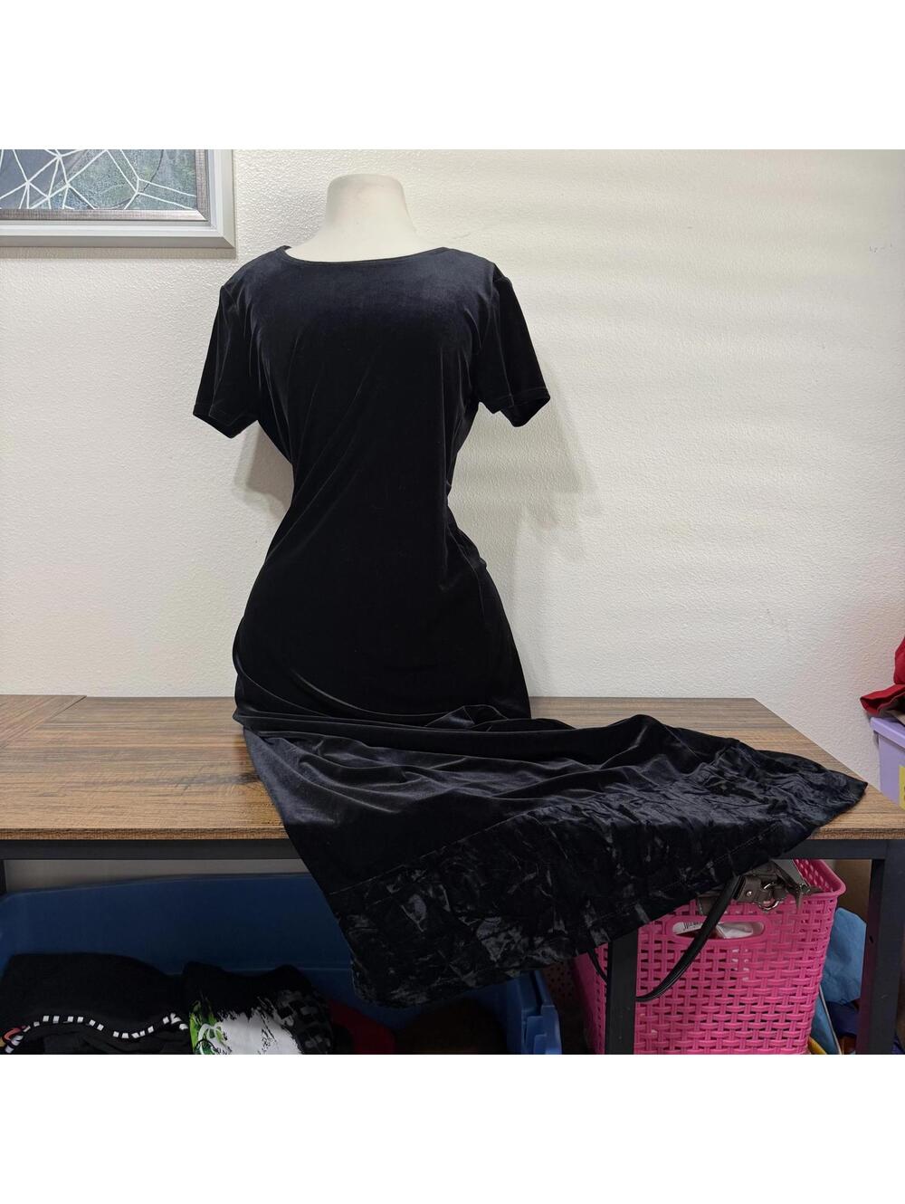 Vintage Studio Ease Black Velvet Dress Size 10
